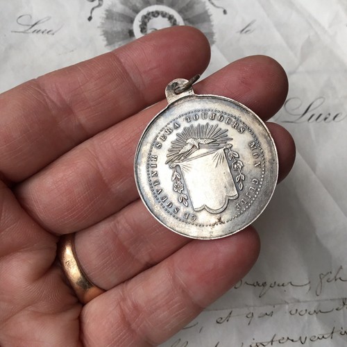Grande médaille religieuse - grande,