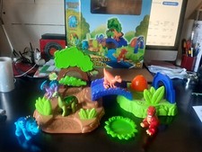 boite de jeu dinosaur world/