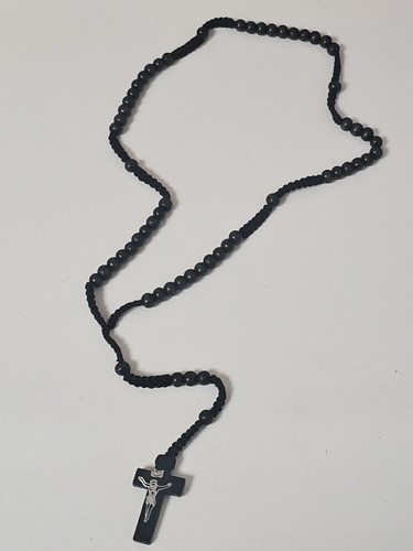 Collier pendentif croix