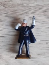 FIGURINE STARLUX  1/32 AGENT DE POLICE ( voir scanne ) pas de manque