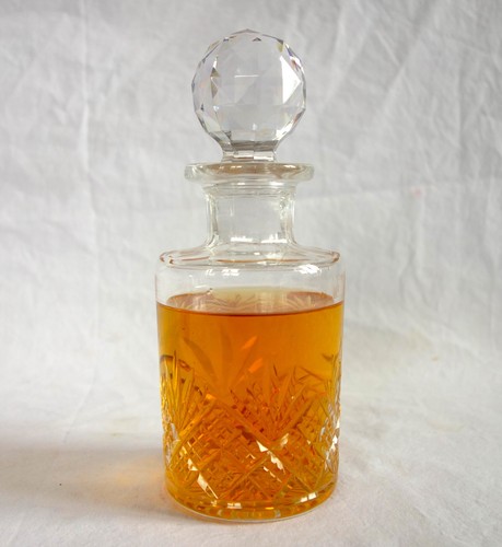 Flacon whisky cristal de - -,