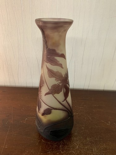 Vase tronconique décor lys - tronconique, de
