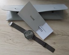 Montre Cluse Avec Son Etui Et Pochette. Lot W2