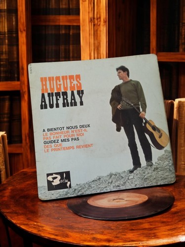 Disque vinyle ancien - , hugues