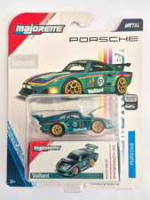 MINIATURE MAJORETTE 1/64