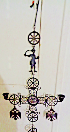 Croix byzantine suspendue