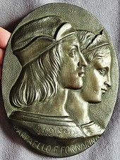 Sculpture médaillon