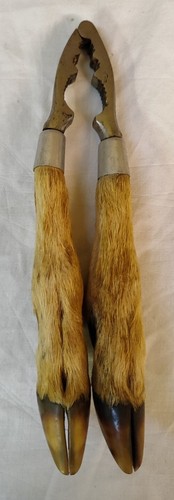 Casse noix vintage pied - noix,