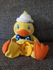 A7 DOUDOU PELUCHE CANARD MUSICAL JAUNE ORANGE BLEU CHICCO