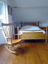 Lit double en bois exotique vendu avec sommier