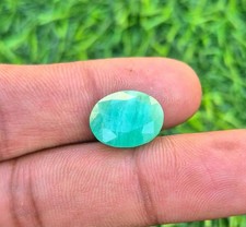 Belle pierre précieuse lâche