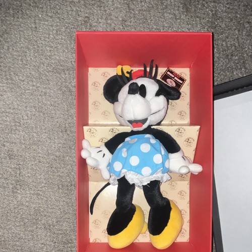 Disney minnie mouse plush - minnie,