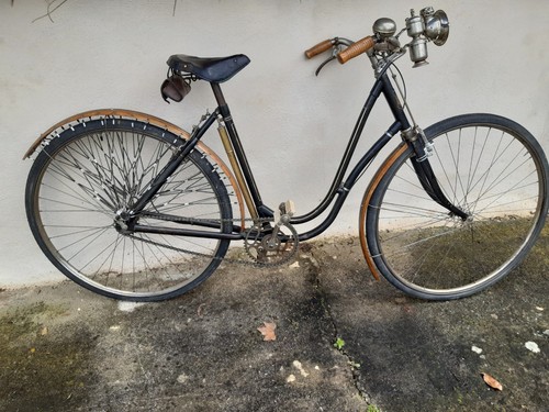 Velo col cygne tres ancien - velo,