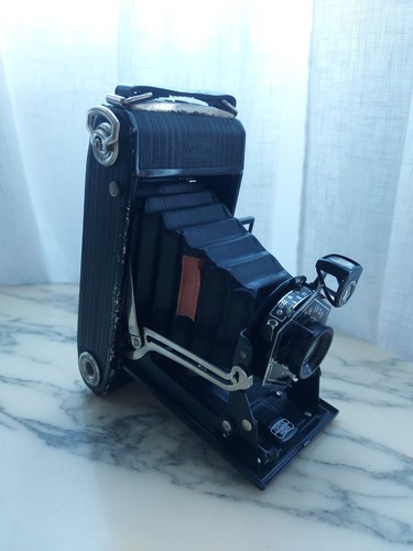 Appareil photo soufflet - a,