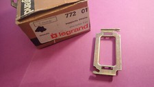 Legrand Mosaic 77201 - Support Mosaic 50 Ancien en fer 1 module (50mm)