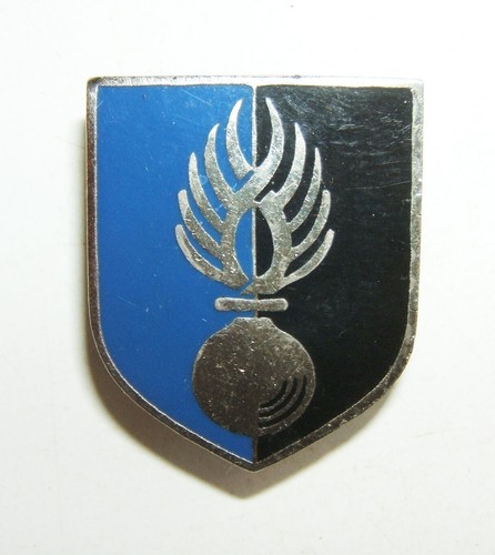 Insigne plateau centre - -,