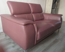 Canapé droit en cuir de