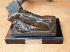 Sculpture Bronze Main tenant