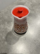 Pichet et couvercle français vintage  rétro Pyrex Arcopal  motif fleurs 1970