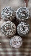 Lot de 5 Pelotes de Laine (Acrylique) Rose Clair et Gris Foncé (360g) - douce