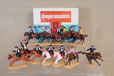 Timpo Swoppets Cowboys Montés
