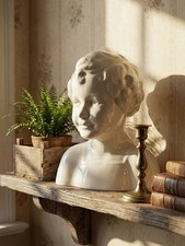 Très rare grand buste en