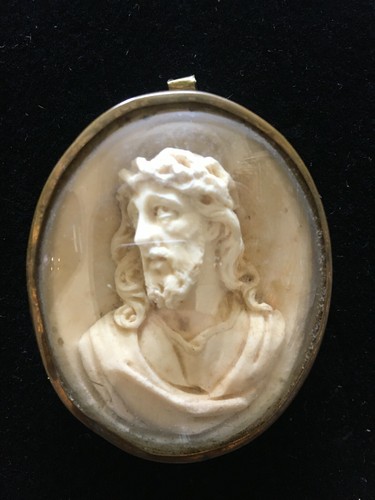 Médaillon plâtre christ - médaillon,