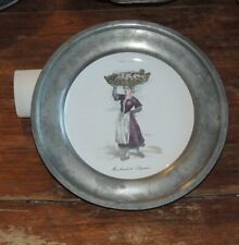 Assiette murale porcelaine /