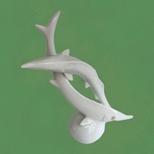 Superbe poissons esturgeon en porcelaine hongroise hollohaza