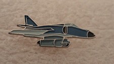 PIN S AVION  DE CHASSE