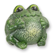 Une figurine en fonte