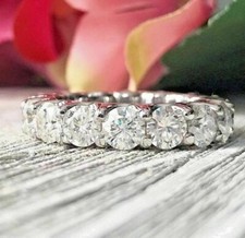 Bague anniversaire diamant