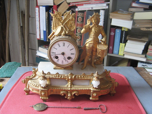 625 ancienne pendule - "625.17",
