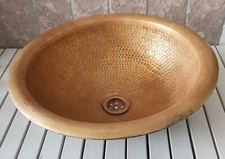 Vasque en cuivre martelé