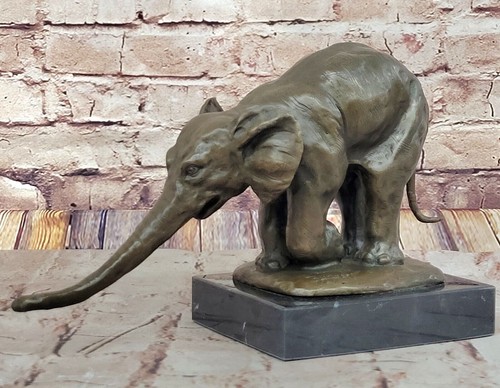 Fonte lucky éléphant - Éléphant, par