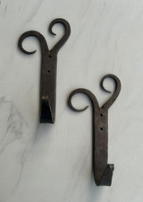 Cintre crochet en fer forgé