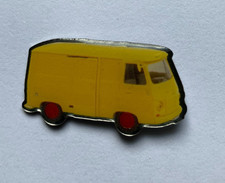 29 - Pin's FOURGON PEUGEOT J7