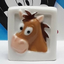 Fève en porcelaine Pil Poil Disney Pixar Porcelain bean D06L