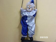 PANTIN CLOWN SUR BALANCOIRE