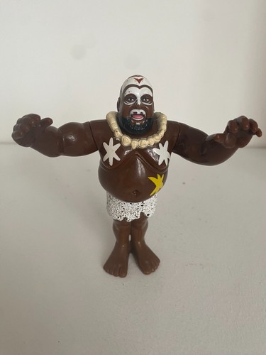 Wwe kamala hasbro figurine - hasbro,