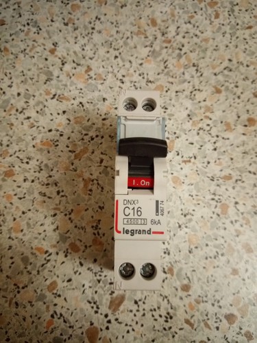 Disjoncteur legrand a - legrand, 16