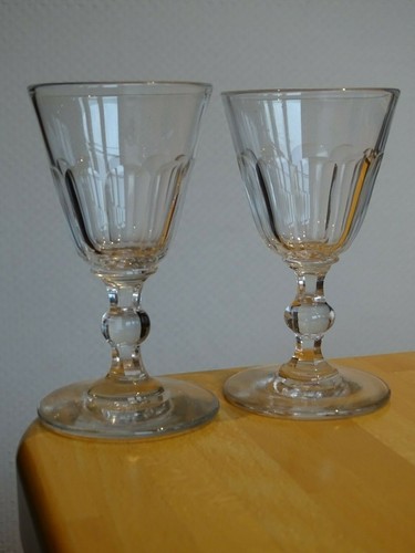 Anciens beaux verres vin - anciens,