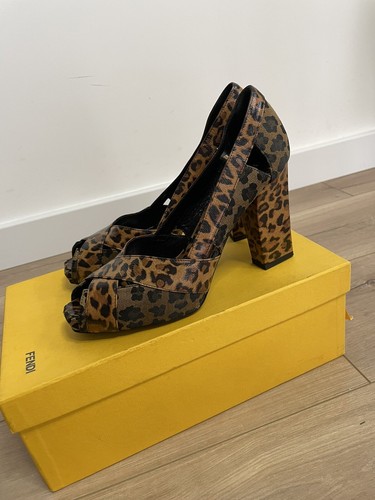 Vintage rare escarpins fendi - rare,