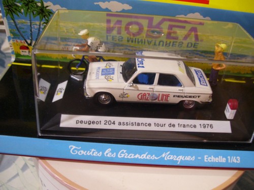 Collection peugeot 204 blanc - peugeot,