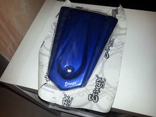 capot  de  selle  ermax  yfzr
