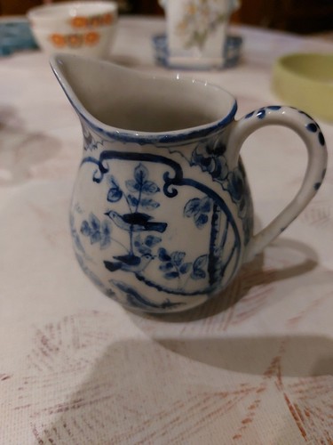 Dinette ancienne pichet - pot, à