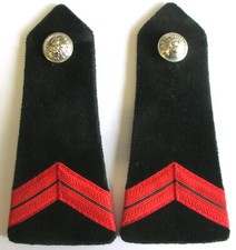 épaulettes ancien modèle de CAPORAL de SAPEURS POMPIERS fabrication années 60/70