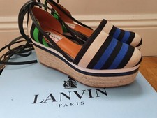 Sandales compensées