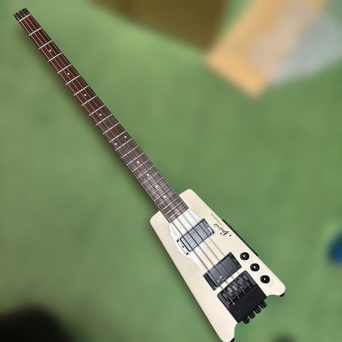 Basse sans tête - spirit, by