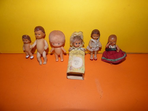 Petits poupons baigneurs